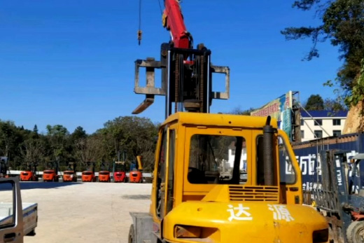 龍工高壓鋰電叉車(chē)全球同步上市，開(kāi)啟叉車(chē)新能源時(shí)代！